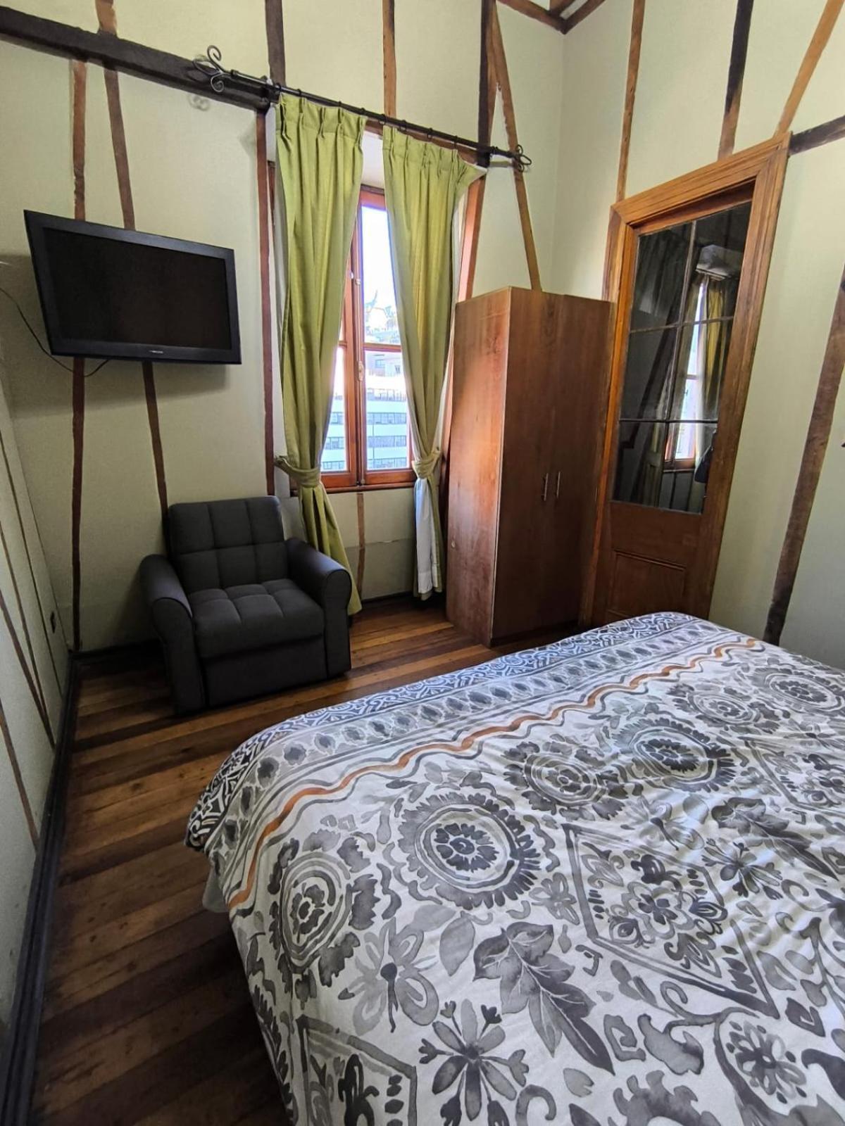 Hotel Reina Victoria Valparaiso